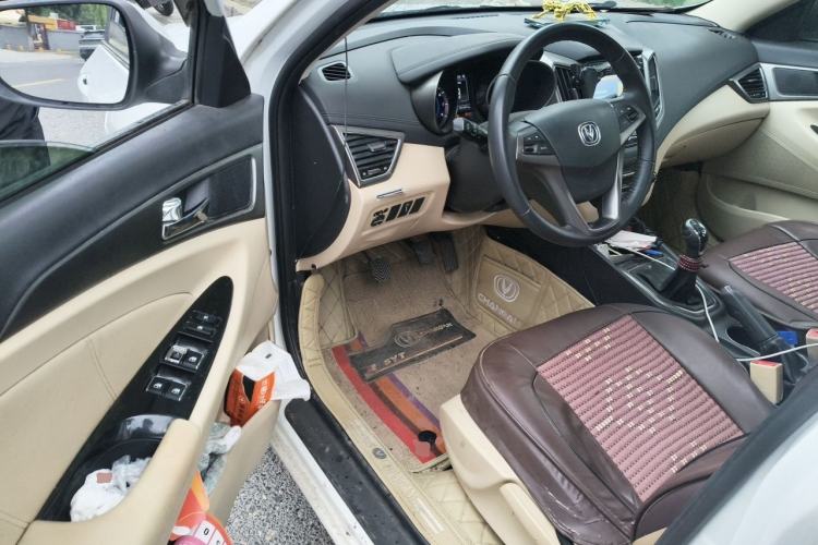 Used CHANGAN Eado 2016 1.6L Manual Fashion Edition Driver Seat