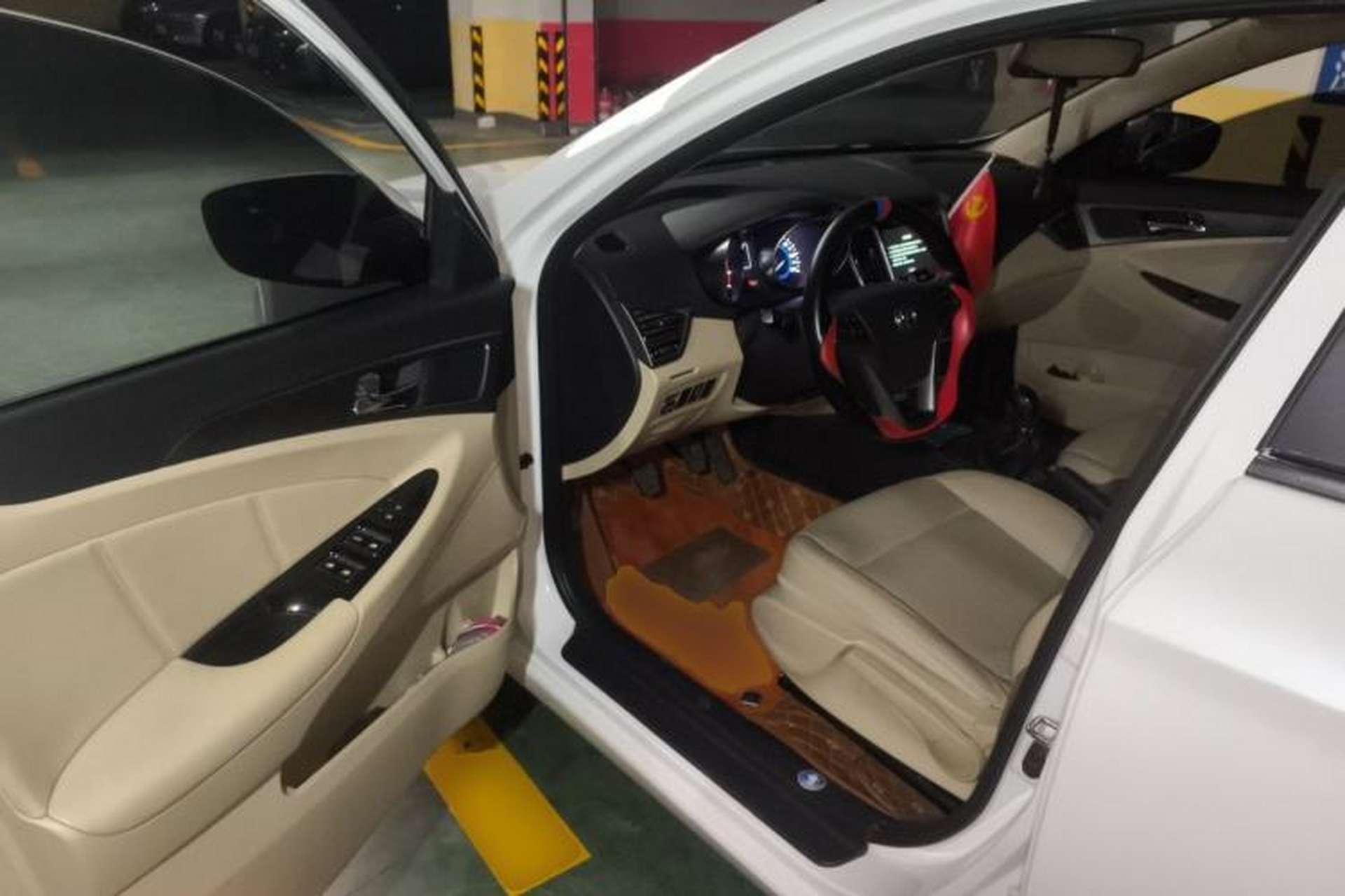Used CHANGAN Eado 2016 1.6L Manual Fashion Edition Driver Seat