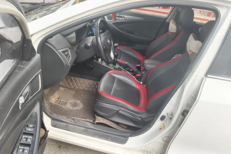 Used CHANGAN Eado 2016 1.6L Manual Junku Model Driver Seat