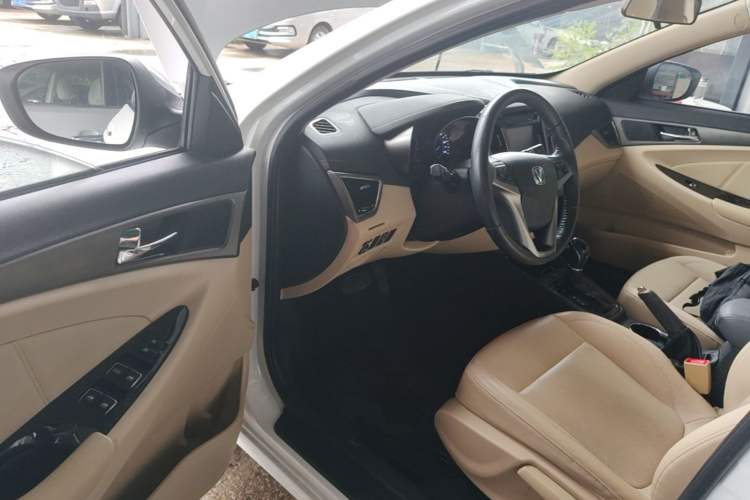 Used CHANGAN Eado 2016 1.6L Automatic Trend Model Driver Seat
