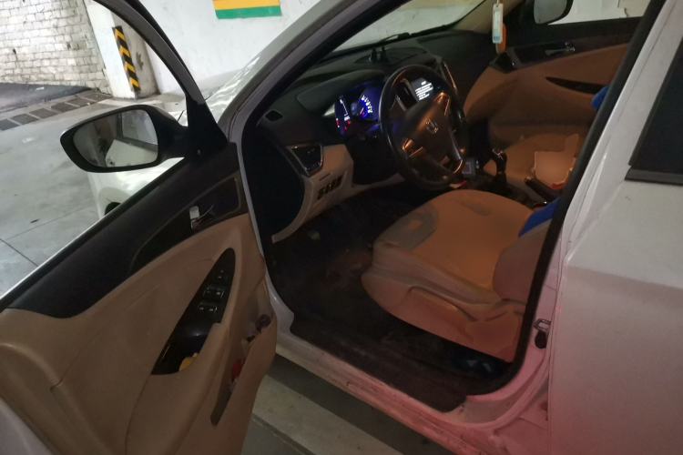Used CHANGAN Eado 2016 1.6L Manual Fashion Edition Driver Seat