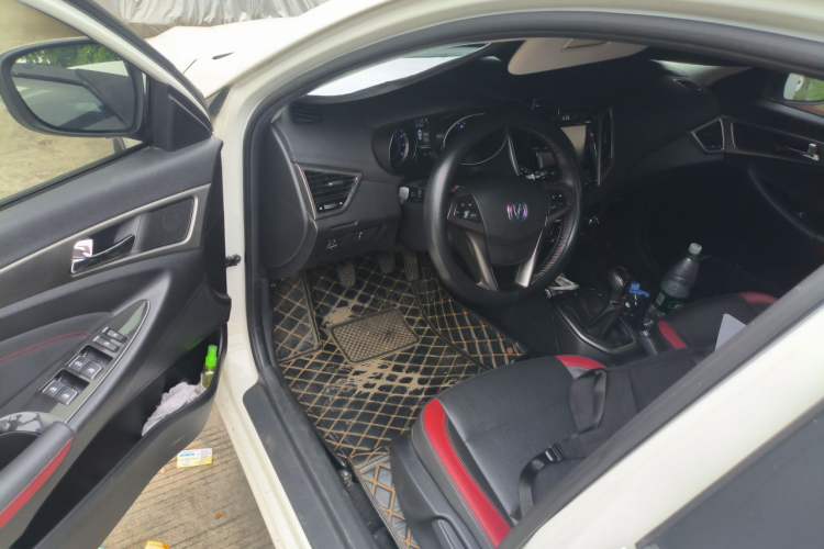 Used CHANGAN Eado 2016 1.6L Manual Junku Model Driver Seat