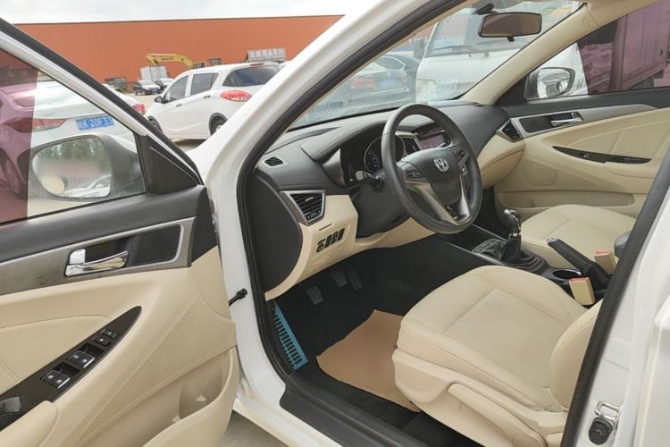 Used CHANGAN Eado 2016 1.6L Manual Fashion Edition Driver Seat
