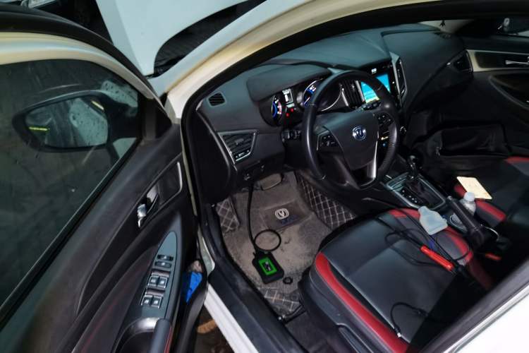 Used CHANGAN Eado 2016 1.6L Automatic Junku Model Driver Seat