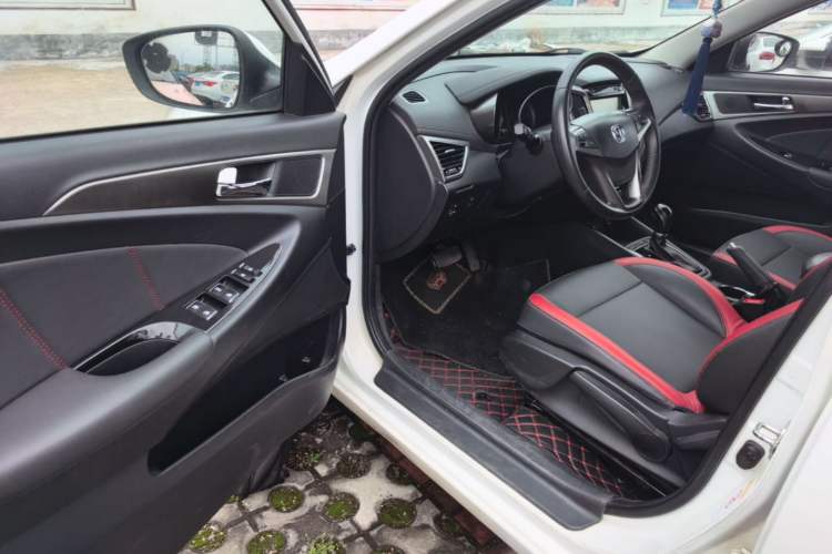 Used CHANGAN Eado 2016 1.6L Automatic Junku Model Driver Seat