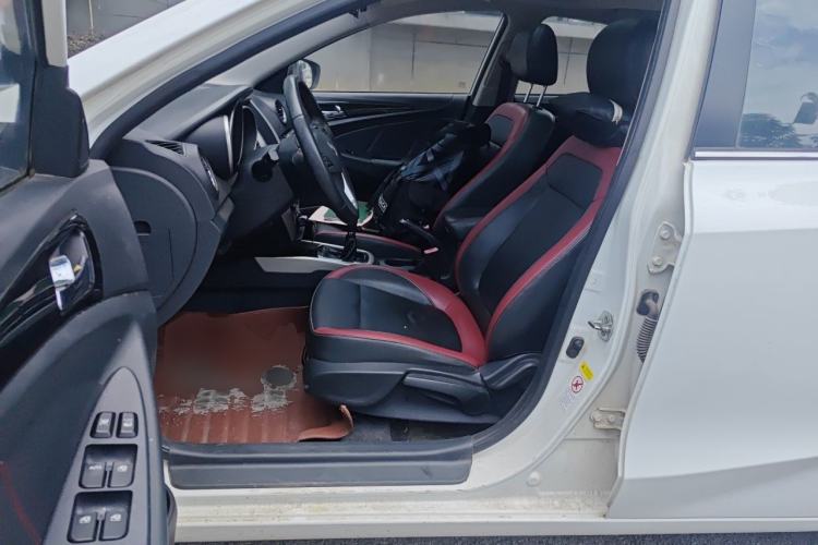Used CHANGAN Eado 2016 1.6L Manual Junku Model Driver Seat