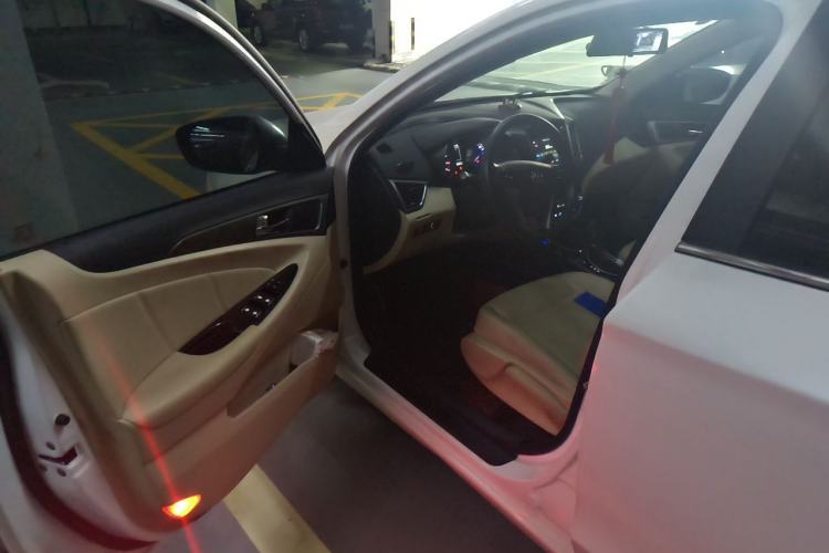 Used CHANGAN Eado 2016 1.6L Automatic Trend Model Driver Seat