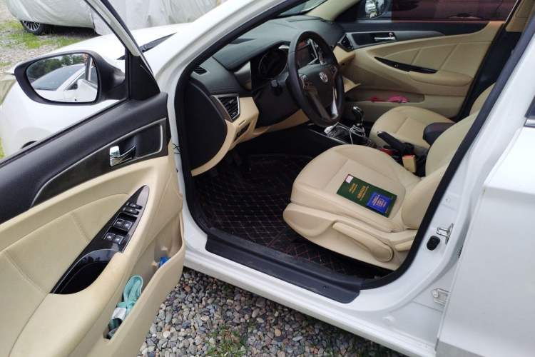 Used CHANGAN Eado 2016 1.6L Manual Fashion Edition Driver Seat