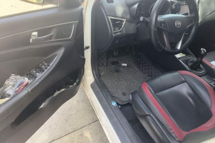 Used CHANGAN Eado 2016 1.6L Manual Junku Model Driver Seat