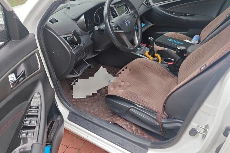 Used CHANGAN Eado 2016 1.6L Manual Fashion Edition Driver Seat
