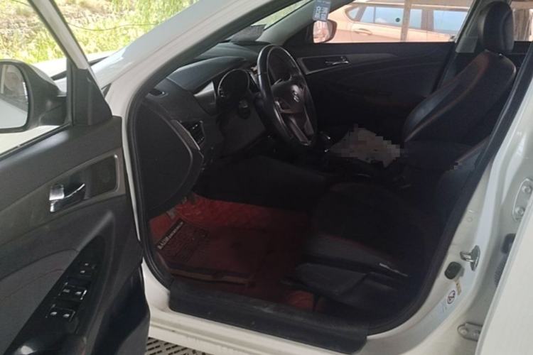 Used CHANGAN Eado 2016 1.6L Manual Junku Model Driver Seat