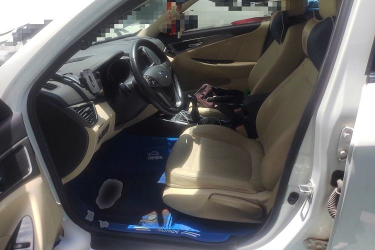 Used CHANGAN Eado 2016 1.6L Manual Fashion Edition Driver Seat