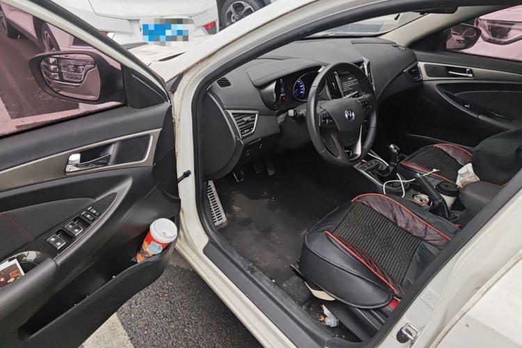 Used CHANGAN Eado 2016 1.6L Manual Junku Model Driver Seat