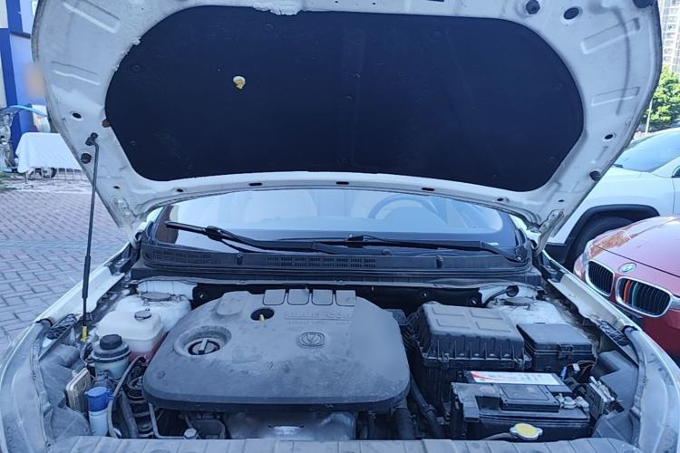 Used CHANGAN Eado 2016 1.6L Manual Fashion Edition Engine Bay