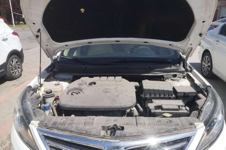 Used CHANGAN Eado 2016 1.6L Automatic Trend Model Engine Bay