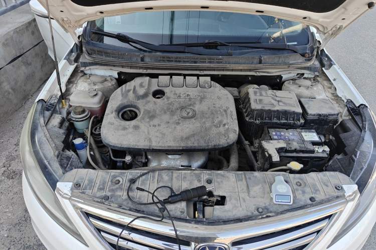 Used CHANGAN Eado 2016 1.6L Manual Fashion Edition Engine Bay