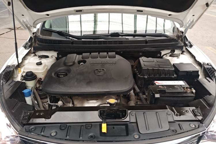 Used CHANGAN Eado 2016 1.6L Manual Junku Model Engine Bay