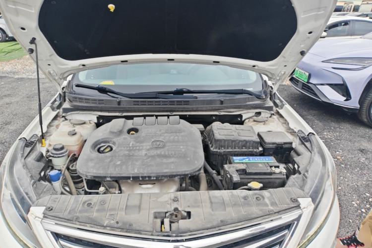 Used CHANGAN Eado 2016 1.6L Automatic Trend Model Engine Bay