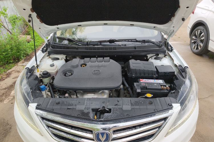 Used CHANGAN Eado 2016 1.6L Manual Fashion Edition Engine Bay
