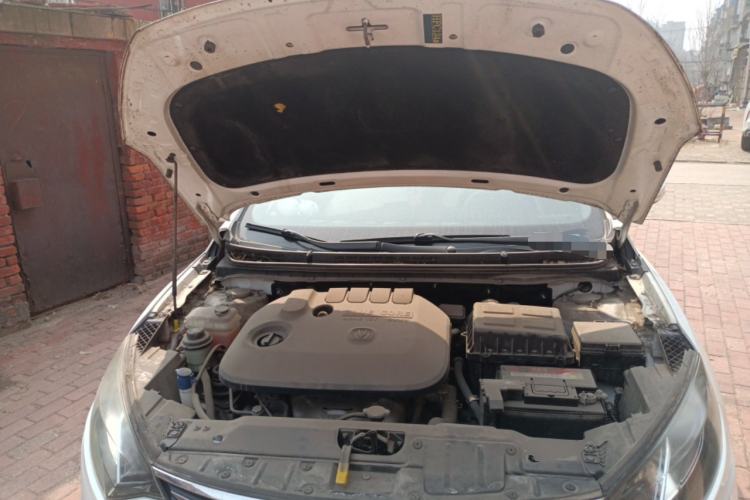 Used CHANGAN Eado 2016 1.6L Manual Junku Model Engine Bay