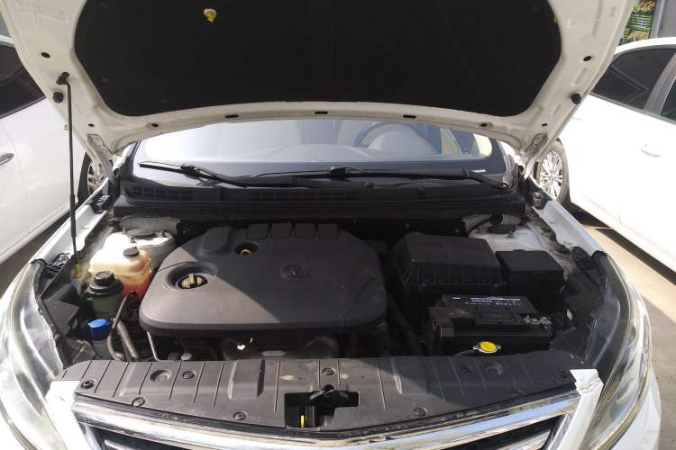 Used CHANGAN Eado 2016 1.6L Manual Fashion Edition Engine Bay