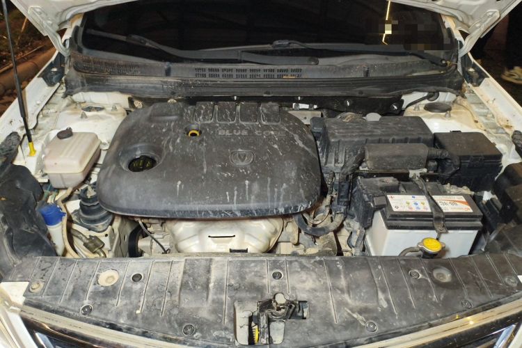 Used CHANGAN Eado 2016 1.6L Manual Fashion Edition Engine Bay
