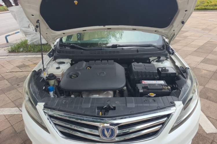 Used CHANGAN Eado 2016 1.6L Manual Fashion Edition Engine Bay
