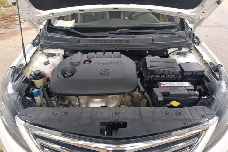 Used CHANGAN Eado 2016 1.6L Manual Fashion Edition Engine Bay