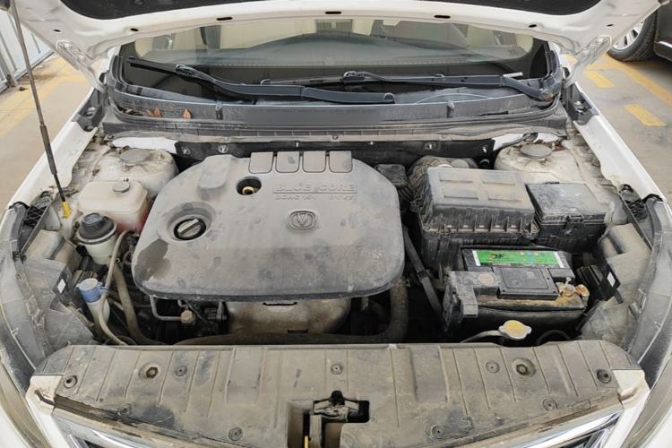 Used CHANGAN Eado 2016 1.6L Manual Fashion Edition Engine Bay