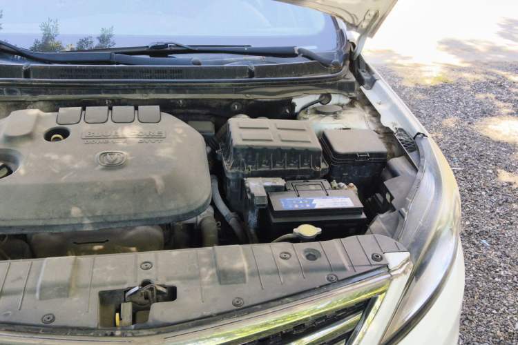 Used CHANGAN Eado 2016 1.6L Manual Fashion Edition Engine Bay Left