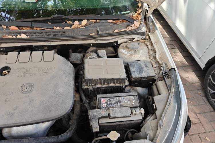 Used CHANGAN Eado 2016 1.6L Manual Fashion Edition Engine Bay Left