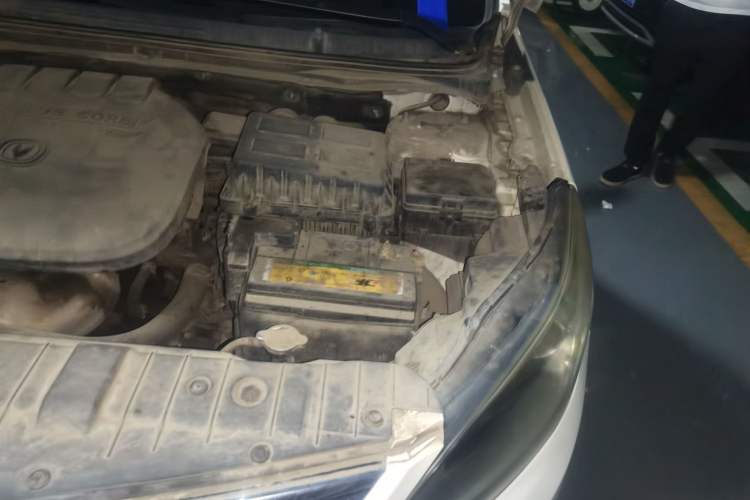 Used CHANGAN Eado 2016 1.6L Manual Fashion Edition Engine Bay Left