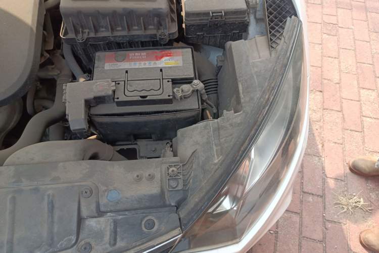Used CHANGAN Eado 2016 1.6L Manual Junku Model Engine Bay Left