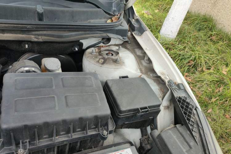 Used CHANGAN Eado 2016 1.6L Automatic Junku Model Engine Bay Left