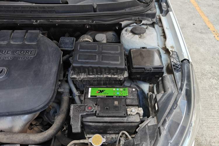 Used CHANGAN Eado 2016 1.6L Manual Fashion Edition Engine Bay Left