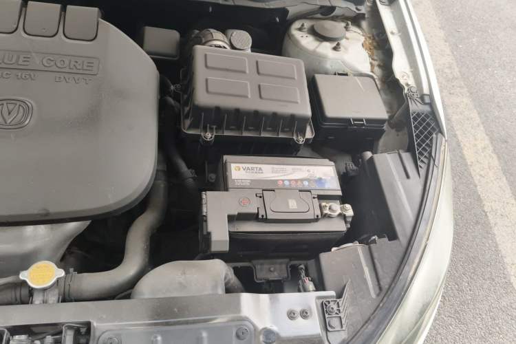 Used CHANGAN Eado 2016 1.6L Manual Junku Model Engine Bay Left