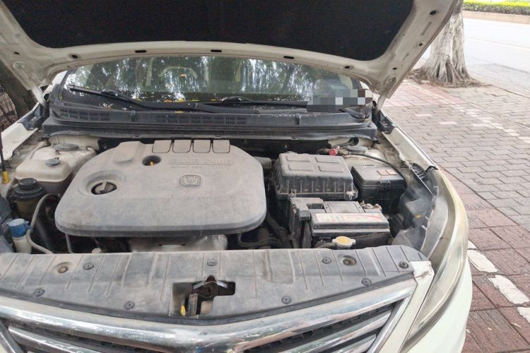 Used CHANGAN Eado 2016 1.6L Automatic Trend Model Engine Bay Left