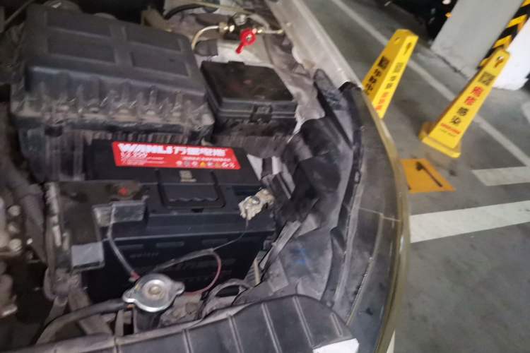 Used CHANGAN Eado 2016 1.6L Manual Fashion Edition Engine Bay Left