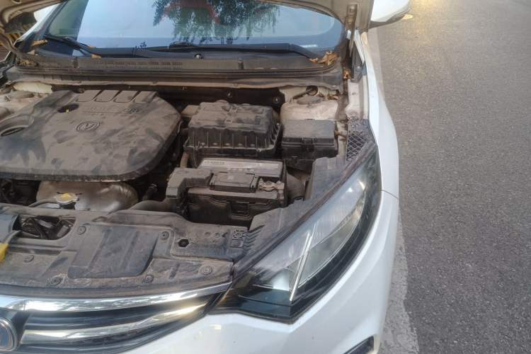 Used CHANGAN Eado 2016 1.6L Manual Junku Model Engine Bay Left