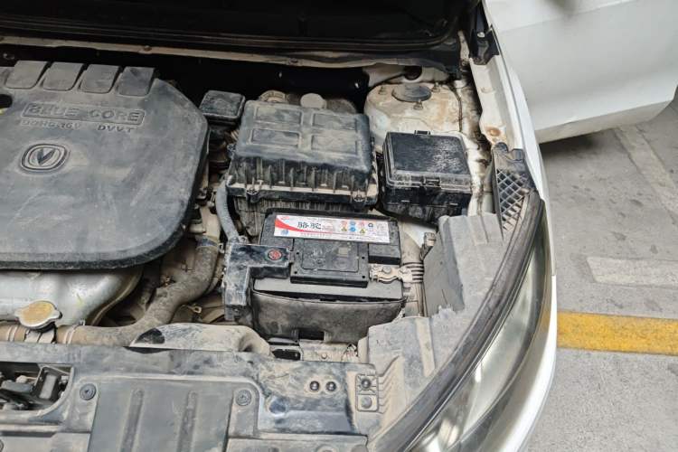 Used CHANGAN Eado 2016 1.6L Manual Junku Model Engine Bay Left