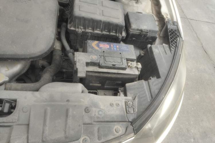 Used CHANGAN Eado 2016 1.6L Manual Junku Model Engine Bay Left