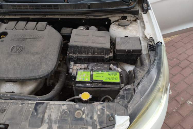 Used CHANGAN Eado 2016 1.6L Manual Fashion Edition Engine Bay Left
