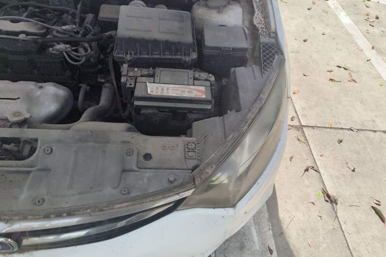 Used CHANGAN Eado 2016 1.6L Manual Junku Model Engine Bay Left
