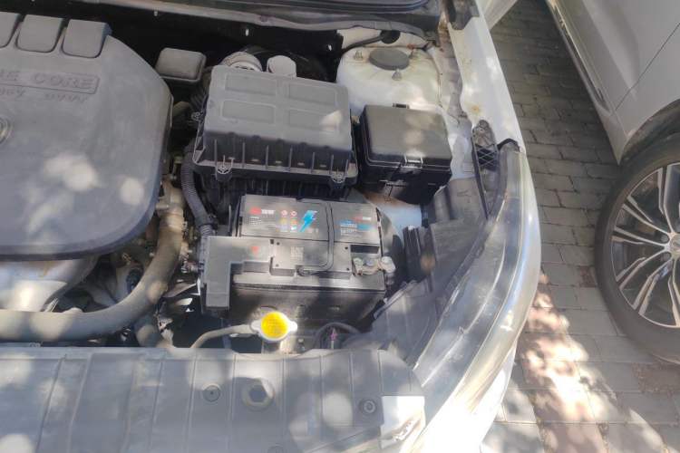 Used CHANGAN Eado 2016 1.6L Manual Fashion Edition Engine Bay Left