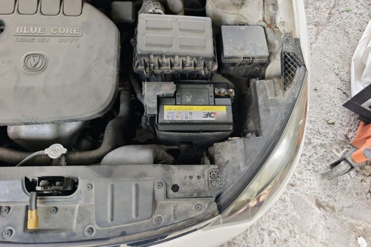 Used CHANGAN Eado 2016 1.6L Manual Junku Model Engine Bay Left