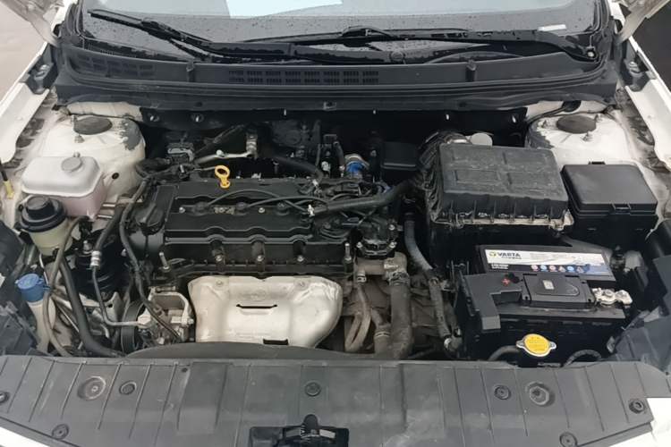Used CHANGAN Eado 2016 1.6L Manual Fashion Edition Engine Bay