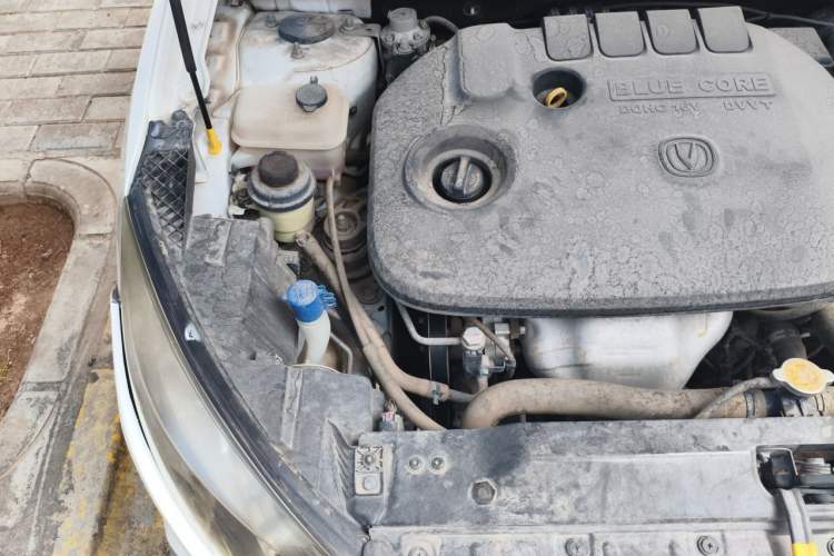 Used CHANGAN Eado 2016 1.6L Manual Junku Model Engine Bay Right