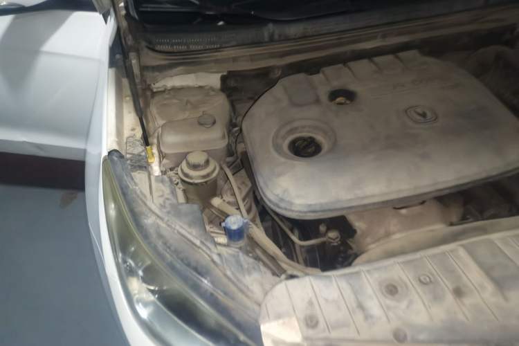 Used CHANGAN Eado 2016 1.6L Manual Fashion Edition Engine Bay Right