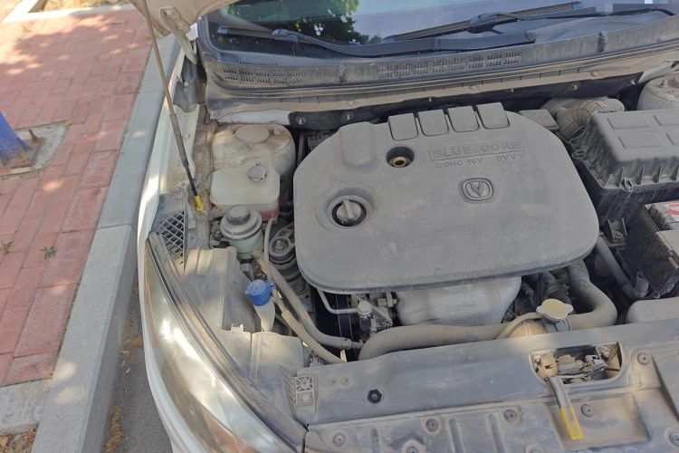 Used CHANGAN Eado 2016 1.6L Manual Junku Model Engine Bay Right