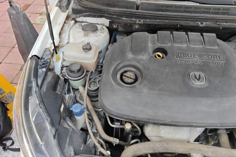Used CHANGAN Eado 2016 1.6L Manual Fashion Edition Engine Bay Right